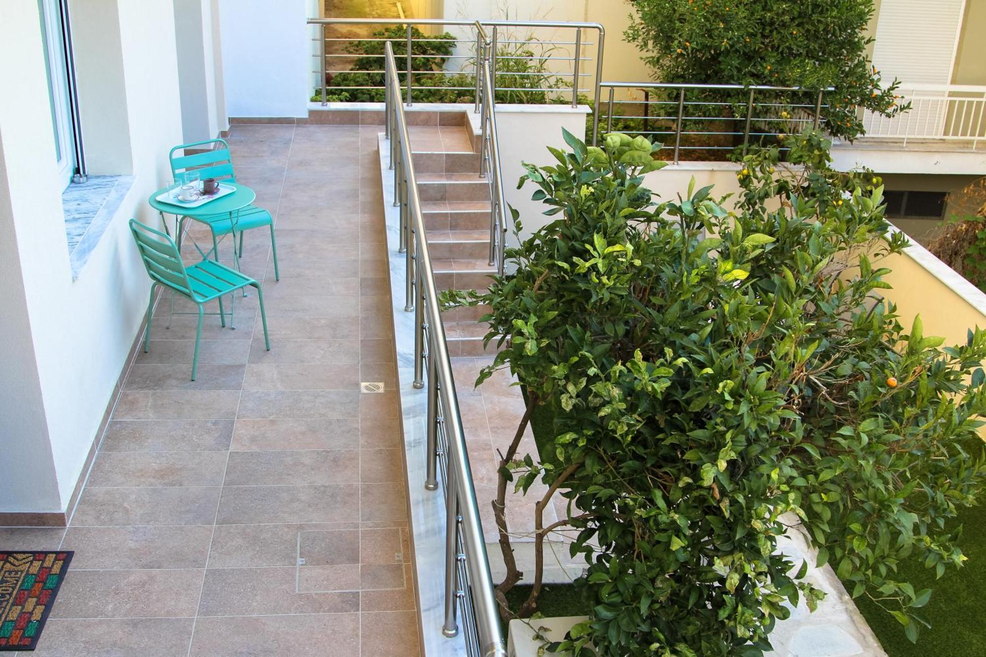 Secret Garden Guesthouse Kavála Exterior photo